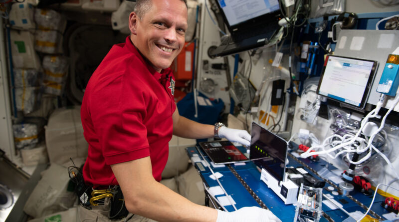 Astronaut Bob Hines – NASA